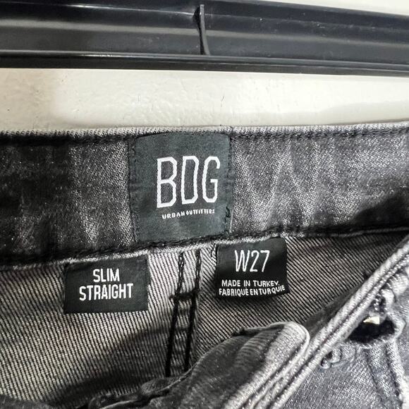 Urban Outfitters BDG Slim Straight Jeans 27 Black High Rise Crop Distressed Dark - Picture 8 of 11
